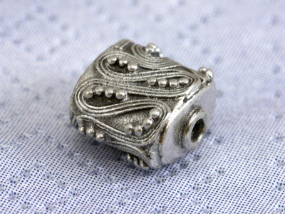 BT1233 Бусина серебряная 11.7х11.5х8 мм. За 1 шт.