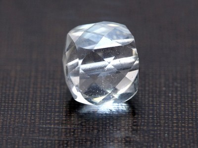 Горный хрусталь кубик 8.3 мм. За 1 шт. НК341А