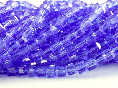 GLSK25-G2-0 Бусины из стекла кубик 2,5 мм./нить 20 см.